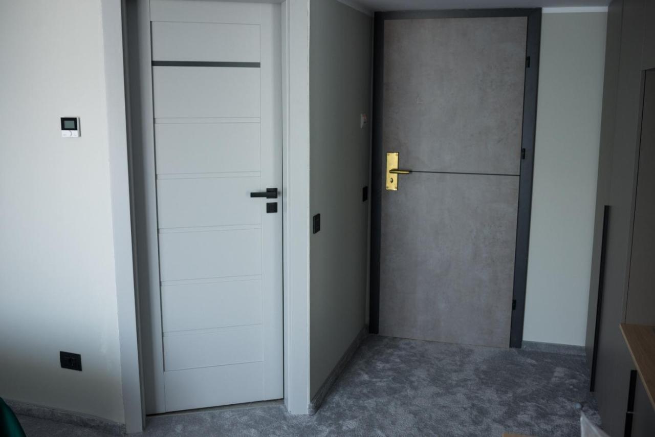 Plutitor Lebada Hotel Bicaz