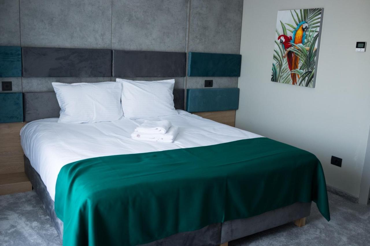 Plutitor Lebada Hotel